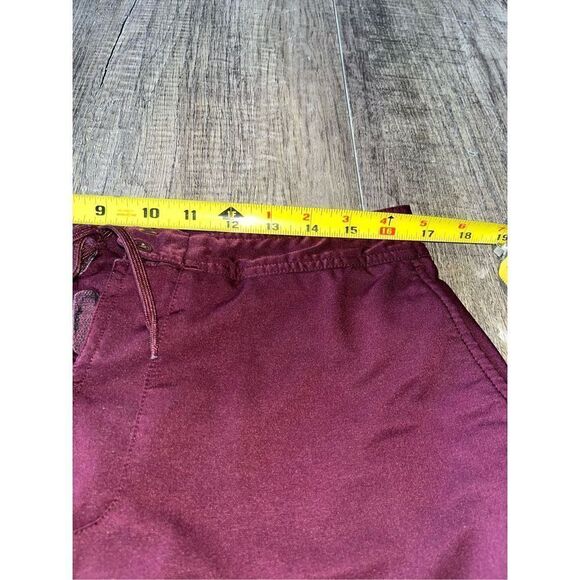 Ten Thousand Foundation Short Liner Maroon, 7” Large - Picture 4 of 6